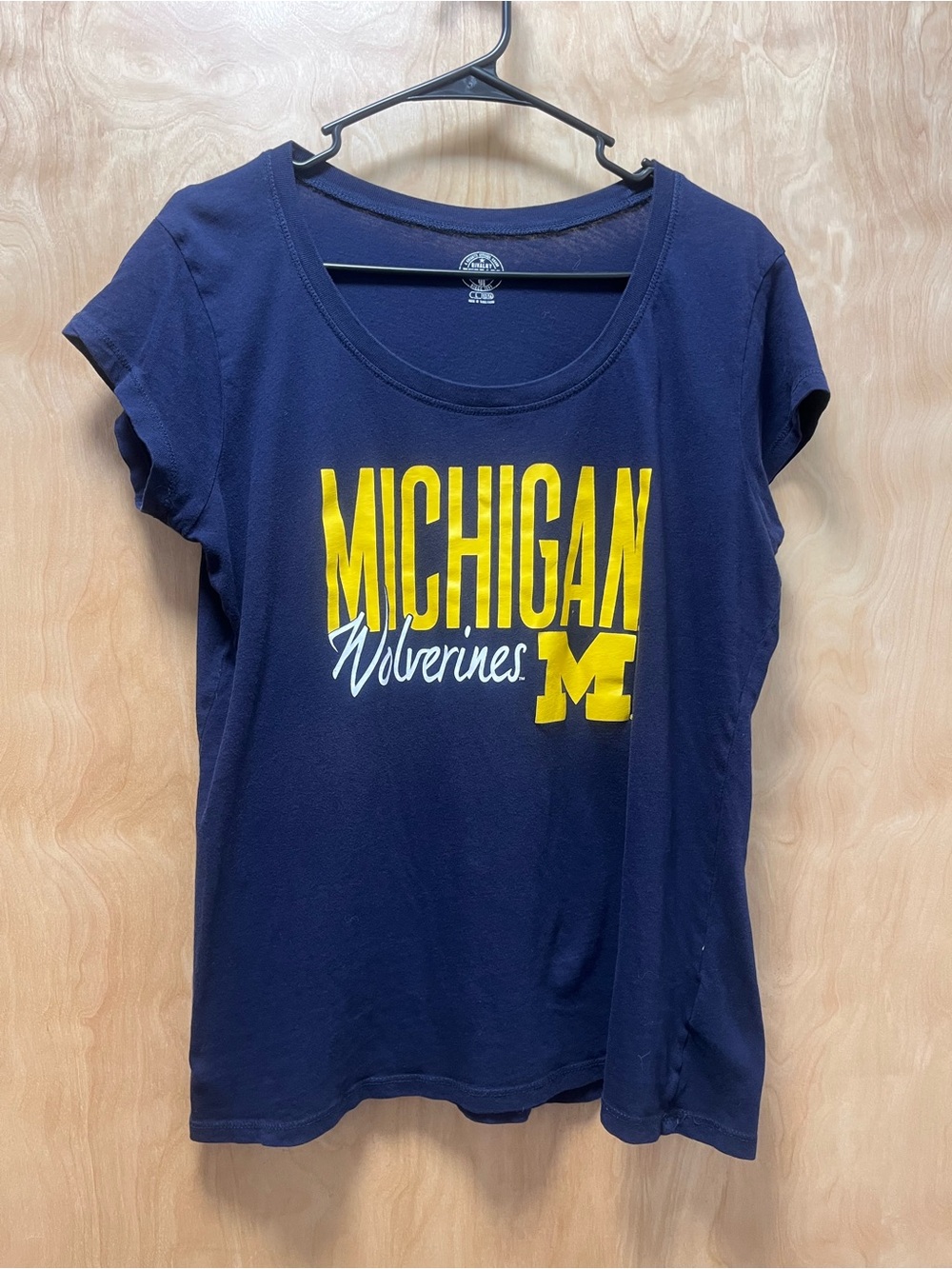 Scoop Neck Michigan Wolverines T-shirt, Navy with Yellow Logo